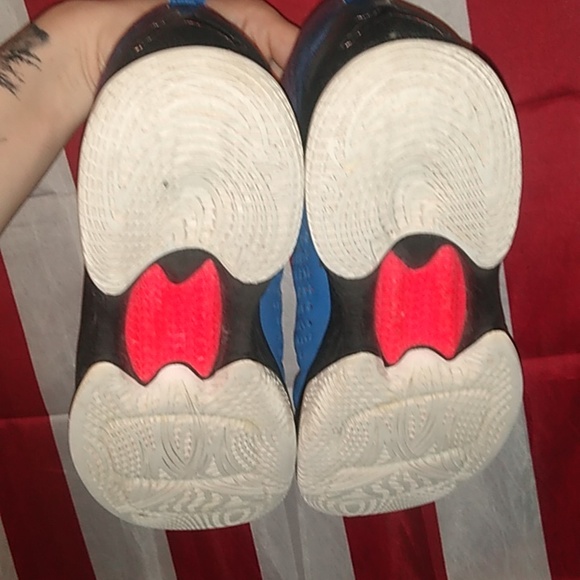 Jordan Melo 11's - Picture 3 of 6